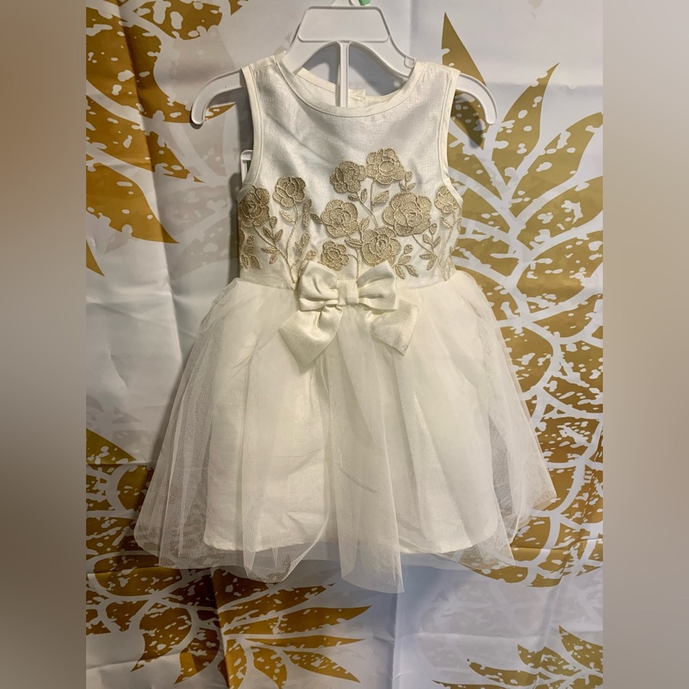 Girls dress